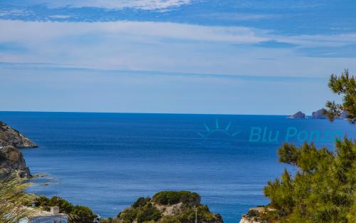 casa-vacanze-astrea-le-forna-blu-ponza-cala-acqua-03