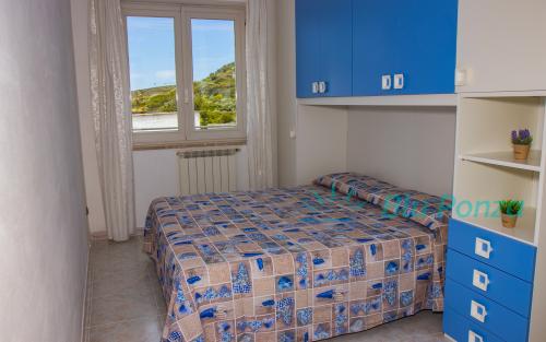 casa-vacanze-astrea-le-forna-blu-ponza-cala-acqua-17