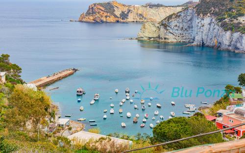villino-cala-feola-ponza-le-forna-spiaggia-02