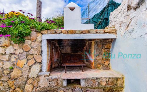 villino-cala-feola-ponza-le-forna-spiaggia-03
