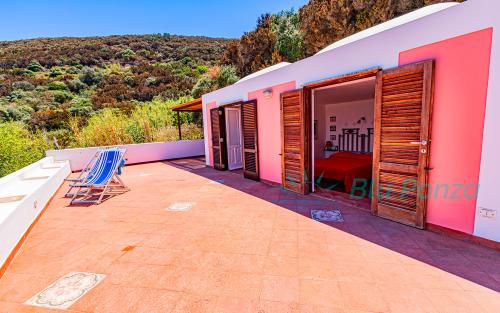villino-rosa-le-forna-appartamento-vacanze-blu-ponza-02