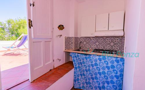 villino-rosa-le-forna-appartamento-vacanze-blu-ponza-09
